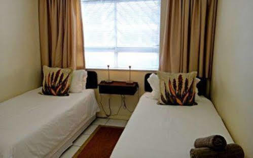 Blouberg Beachfront Accommodation Bloubergstrand Ngoại thất bức ảnh